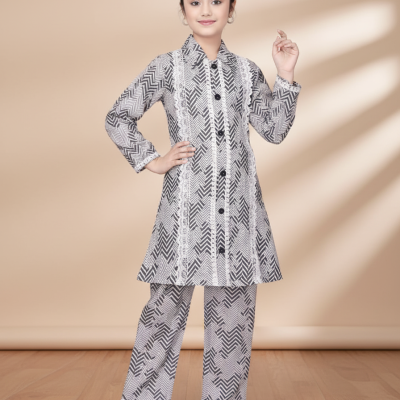 Elegant Waves Girls’ Monochrome Co-Ord Set